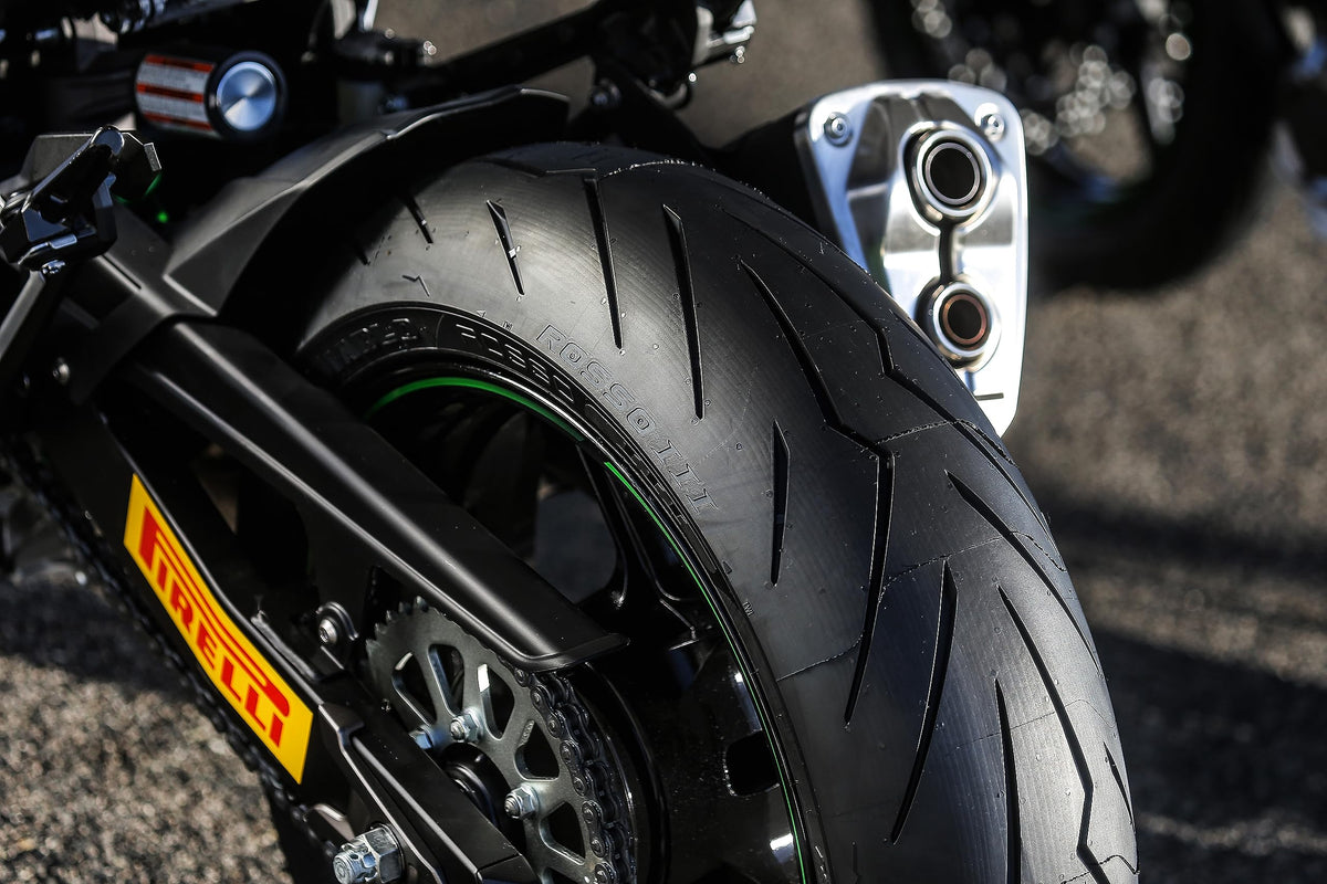 240/45-17 82W Rear Motorcycle Tire T774355
