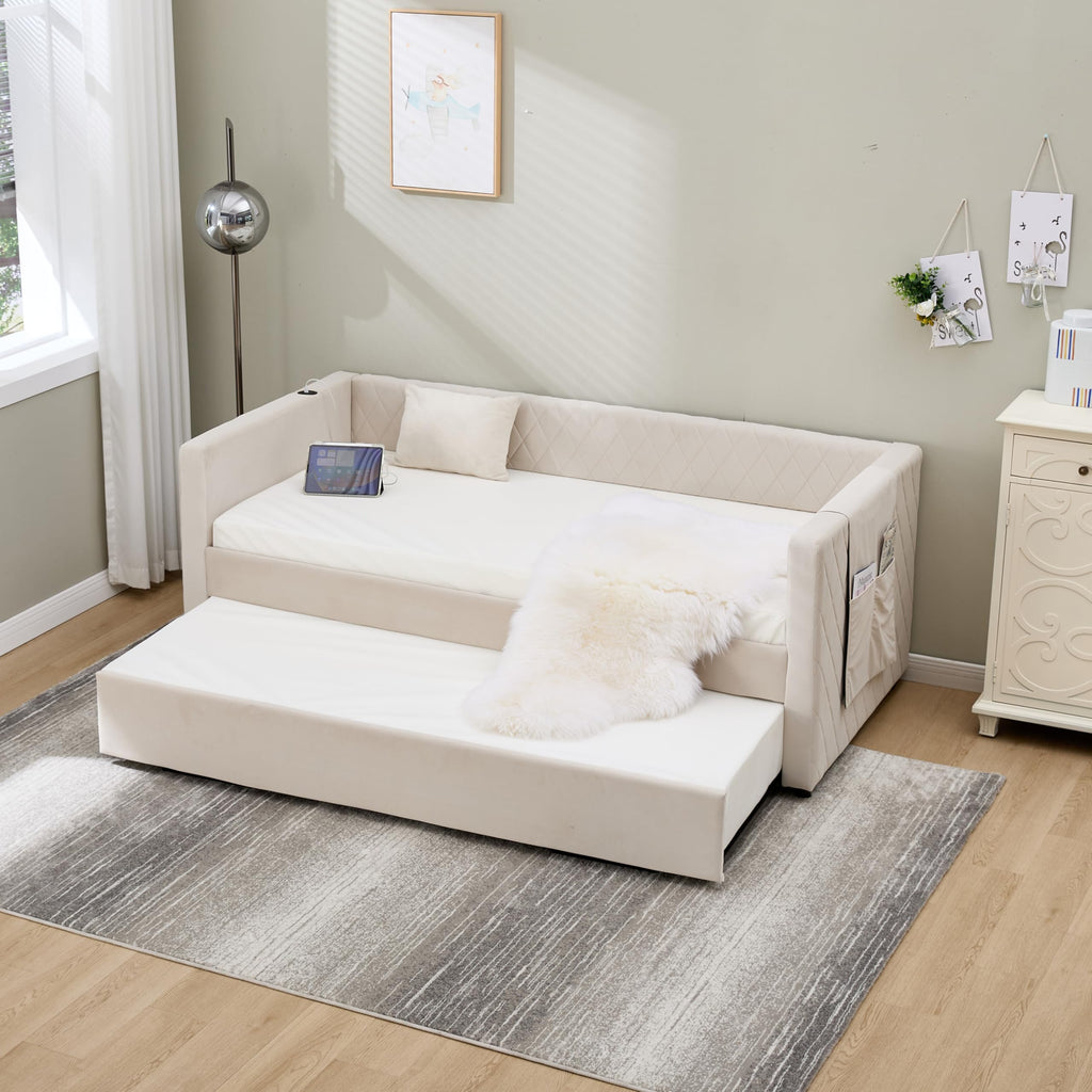 Twin Size Velvet Upholstered Daybed with Trundle S97916